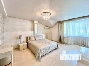 Дом 268м², 3-этажный, участок 3 сот.  