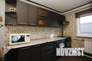 Дом 100м², 2-этажный, участок 4 сот.  