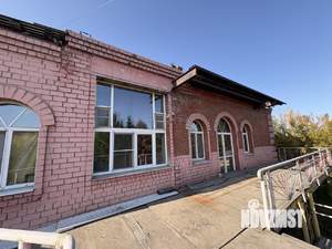 Дом 600м², 3-этажный, участок 15 сот.  