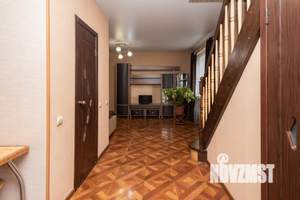 Дом 81м², 2-этажный, участок 3 сот.  