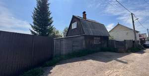 Дом 40м², 2-этажный, участок 6 сот.  