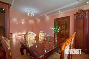 Дом 168м², 2-этажный, участок 11 сот.  