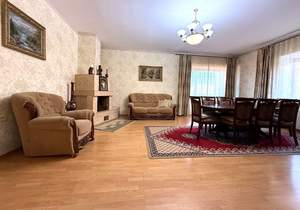 Дом 210м², 2-этажный, участок 10 сот.  