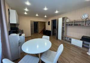 Дом 151м², 2-этажный, участок 10 сот.  