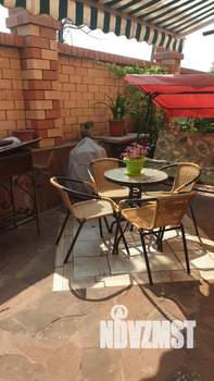 Дом 228м&sup2;, 2-этажный, участок 6 сот.  