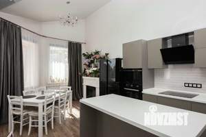 Таунхаус 163м&sup2;, 3-этажный, участок 1 сот.  