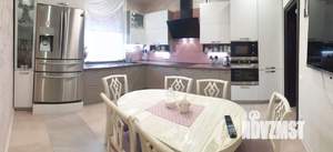 Дом 228м&sup2;, 2-этажный, участок 6 сот.  