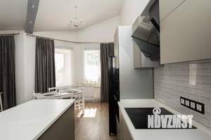 Таунхаус 163м², 3-этажный, участок 1 сот.  