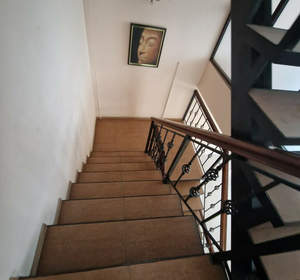 Дом 550м&sup2;, 3-этажный, участок 6 сот.  