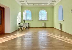 Дом 203м&sup2;, 2-этажный, участок 10 сот.  