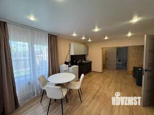 Дом 151м², 2-этажный, участок 10 сот.  