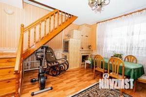 Дом 165м², 2-этажный, участок 12 сот.  