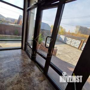 Коттедж 550м², 3-этажный, участок 6 сот.  