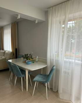 Дом 180м², 2-этажный, участок 9 сот.  