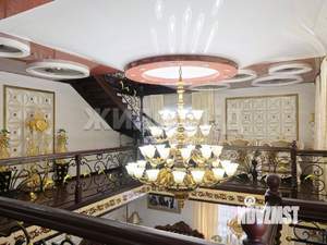 Коттедж 554м², 3-этажный, участок 6 сот.  