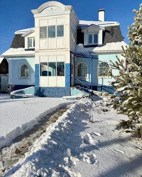 Дом 203м&sup2;, 2-этажный, участок 10 сот.  