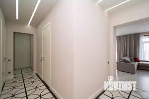 Коттедж 213м², 2-этажный, участок 6 сот.  
