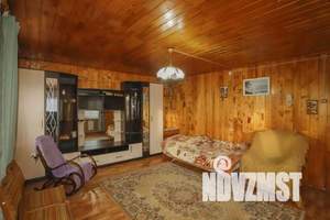 Дом 100м², 2-этажный, участок 4 сот.  