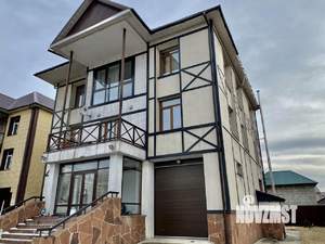 Коттедж 650м², 3-этажный, участок 6 сот.  