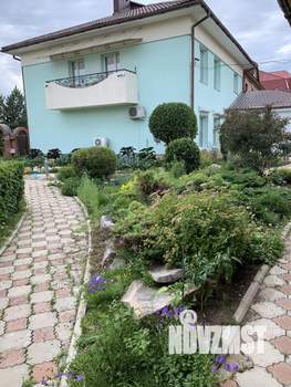 Коттедж 354м², 2-этажный, участок 20 сот.  