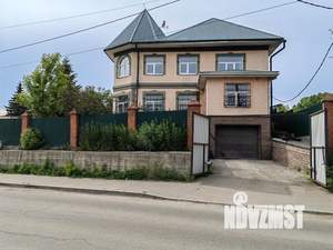 Коттедж 374м², 3-этажный, участок 9 сот.  