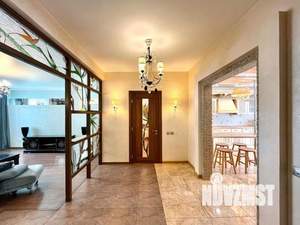 Дом 268м², 3-этажный, участок 3 сот.  