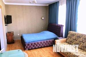 1-к квартира, посуточно, 35м2, 5/8 этаж