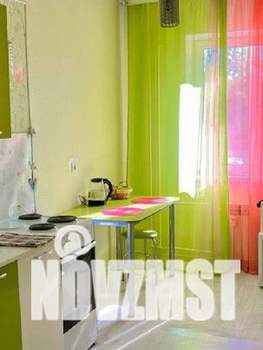 2-к квартира, посуточно, 42м2, 2/18 этаж