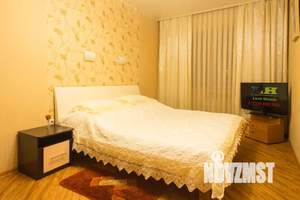 1-к квартира, посуточно, 60м2, 9/16 этаж