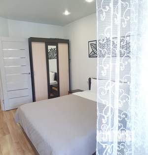 2-к квартира, посуточно, 48м2, 7/10 этаж