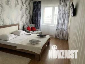 1-к квартира, посуточно, 45м2, 1/1 этаж