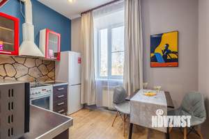 1-к квартира, посуточно, 40м2, 1/1 этаж