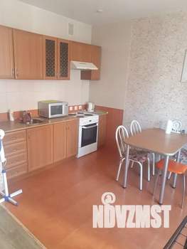 Студия квартира, посуточно, 35м2, 3/9 этаж