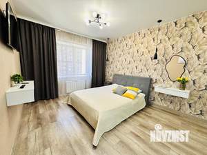 1-к квартира, посуточно, 47м2, 1/1 этаж