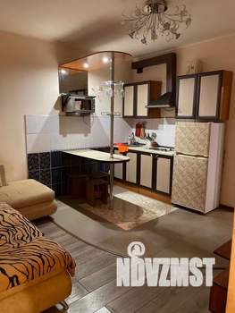 Студия квартира, посуточно, 42м2, 8/9 этаж