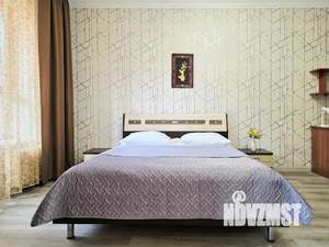 1-к квартира, посуточно, 40м2, 4/9 этаж