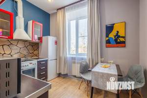 1-к квартира, посуточно, 40м2, 1/1 этаж