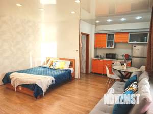 Студия квартира, посуточно, 40м2, 8/10 этаж