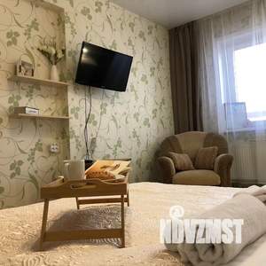 1-к квартира, посуточно, 40м2, 13/16 этаж