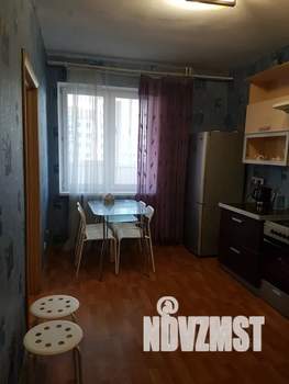 1-к квартира, посуточно, 49м2, 2/8 этаж