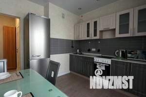 2-к квартира, посуточно, 60м2, 15/18 этаж