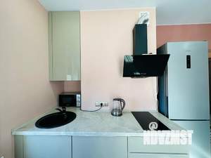 Студия квартира, посуточно, 40м2, 3/15 этаж