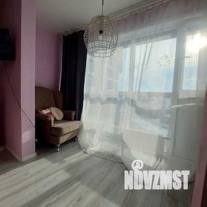 Студия квартира, посуточно, 30м2, 13/19 этаж