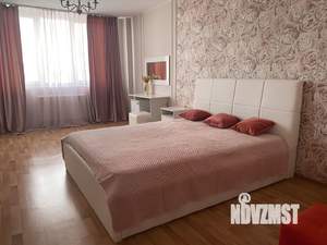 1-к квартира, посуточно, 50м2, 6/15 этаж