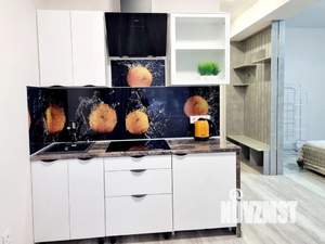 Студия квартира, посуточно, 35м2, 1/16 этаж