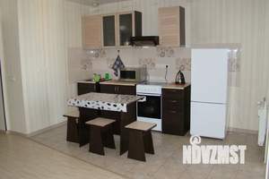 Студия квартира, посуточно, 42м2, 11/15 этаж