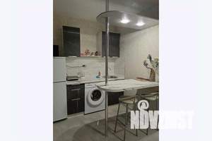 1-к квартира, посуточно, 35м2, 2/13 этаж