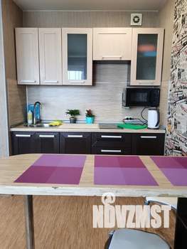 Студия квартира, посуточно, 36м2, 13/16 этаж