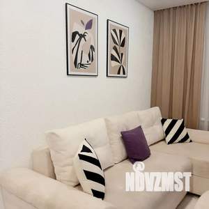 2-к квартира, посуточно, 40м2, 18/18 этаж