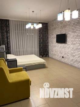 Студия квартира, посуточно, 40м2, 2/9 этаж